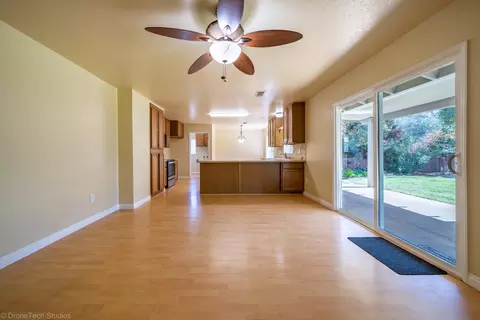 1189 Dominion Dr, Redding, CA 96002 photo 9