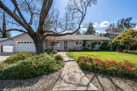1189 Dominion Dr, Redding, CA 96002 photo 1