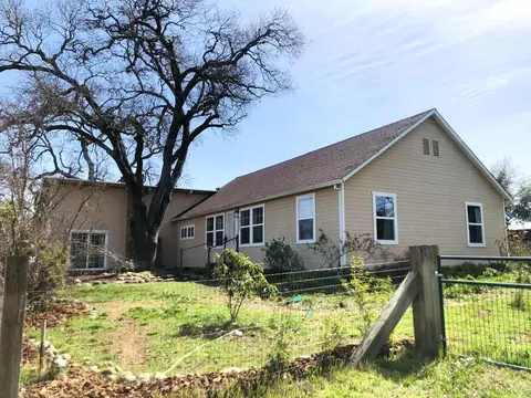 20255 Oahu Pl, Redding, CA 96003 photo 1