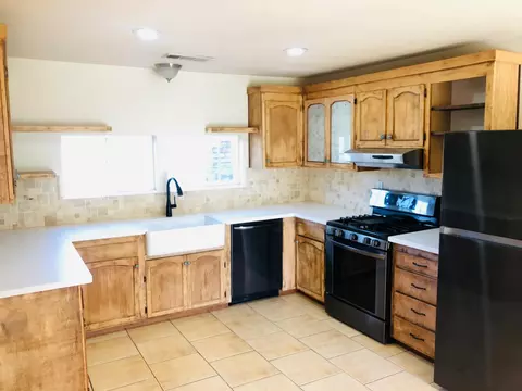 20255 Oahu Pl, Redding, CA 96003 photo 9