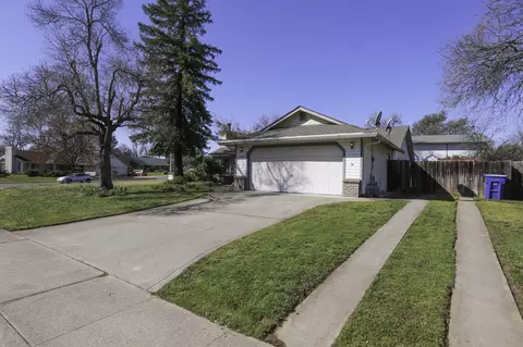 6388 Hemlock St, Redding, CA 96001 photo 12