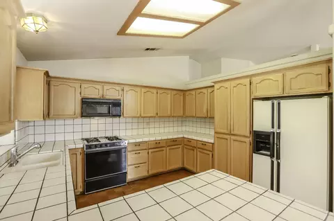 6388 Hemlock St, Redding, CA 96001 photo 30