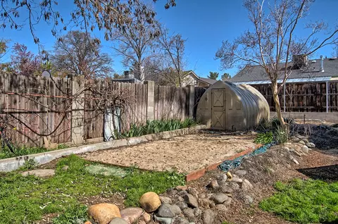 2400 Howard Dr, Redding, CA 96001 photo 46