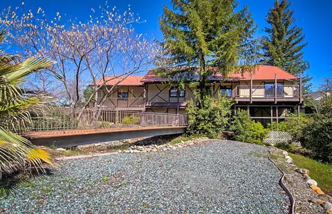 2400 Howard Dr, Redding, CA 96001 photo 6