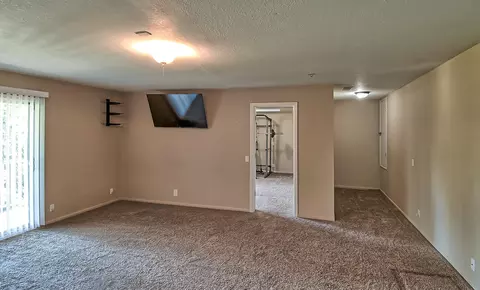 2400 Howard Dr, Redding, CA 96001 photo 39