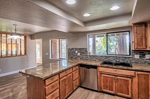 2400 Howard Dr, Redding, CA 96001 photo 35