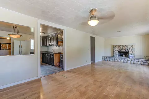 6749 Airport Rd, Redding, CA 96002 photo 2