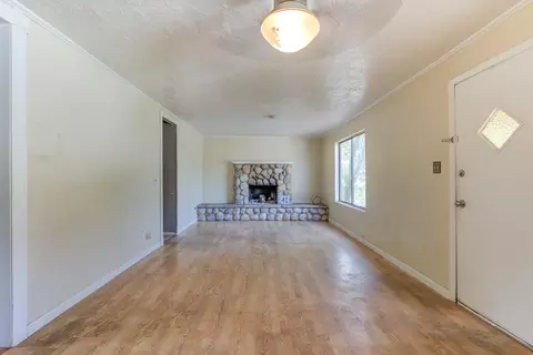 6749 Airport Rd, Redding, CA 96002 photo 4