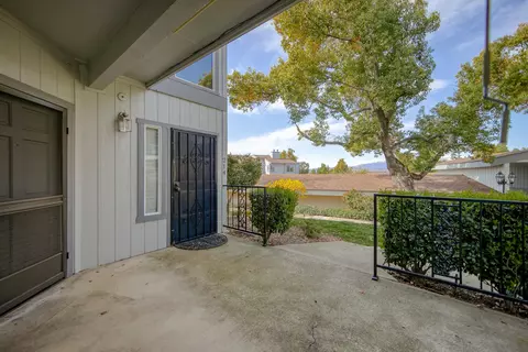 225 Ridgetop Dr #114, Redding, CA 96003 photo 1