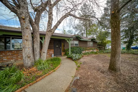 6899 Riata Dr, Redding, CA 96002 photo 21