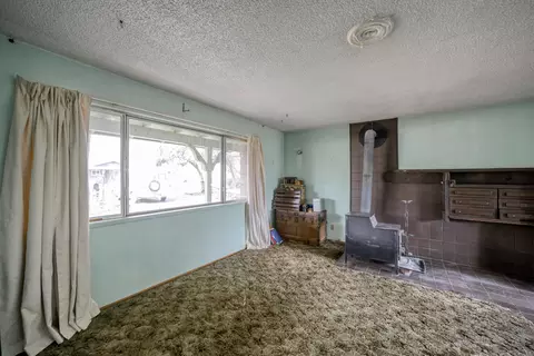 6899 Riata Dr, Redding, CA 96002 photo 4