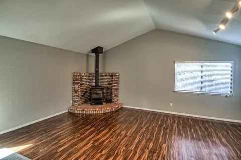 1827 Bembow Dr, Redding, CA 96002 photo 7