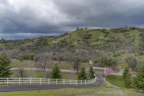 22199 Jones Valley Trl, Redding, CA 96003 photo 18