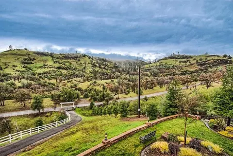 22199 Jones Valley Trl, Redding, CA 96003 photo 7