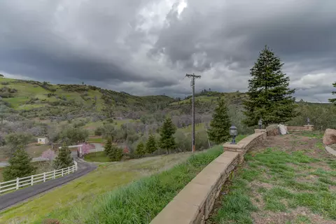 22199 Jones Valley Trl, Redding, CA 96003 photo 17