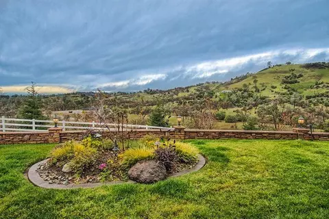 22199 Jones Valley Trl, Redding, CA 96003 photo 13