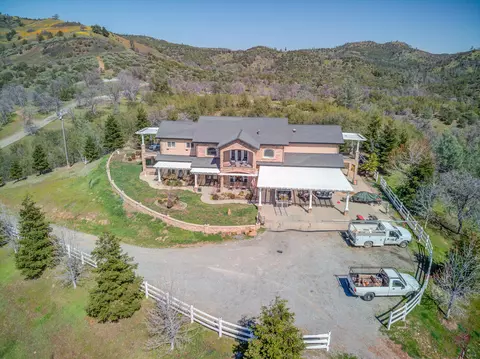 22199 Jones Valley Trl, Redding, CA 96003 photo 9