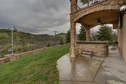22199 Jones Valley Trl, Redding, CA 96003 photo 29