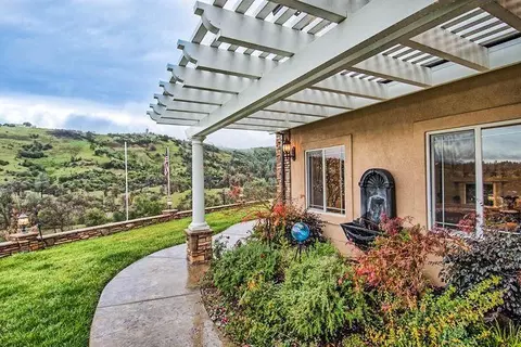 22199 Jones Valley Trl, Redding, CA 96003 photo 8