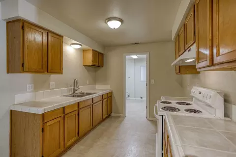 3040 Irene Way, Redding, CA 96002 photo 2