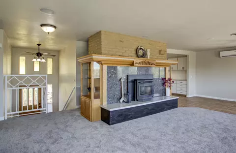 10746 Old Oregon Trl, Redding, CA 96003 photo 6