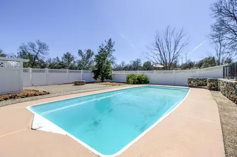 10746 Old Oregon Trl, Redding, CA 96003 photo 41