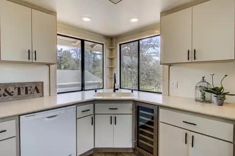 10746 Old Oregon Trl, Redding, CA 96003 photo 15