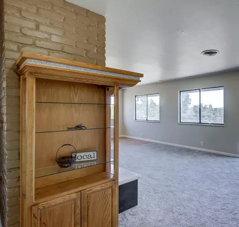 10746 Old Oregon Trl, Redding, CA 96003 photo 7