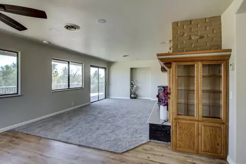 10746 Old Oregon Trl, Redding, CA 96003 photo 11