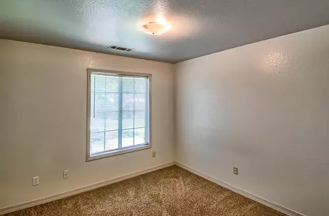 1267 Dusty Ln, Redding, CA 96002 photo 27