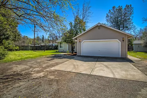 1267 Dusty Ln, Redding, CA 96002 photo 3