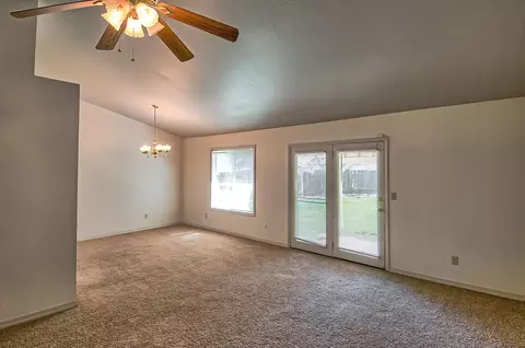 1267 Dusty Ln, Redding, CA 96002 photo 8