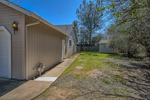 1267 Dusty Ln, Redding, CA 96002 photo 5