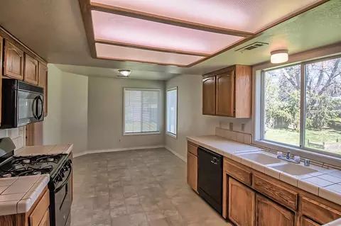 1267 Dusty Ln, Redding, CA 96002 photo 13