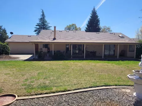 1972 Buttercup Ln, Redding, CA 96002 photo 3