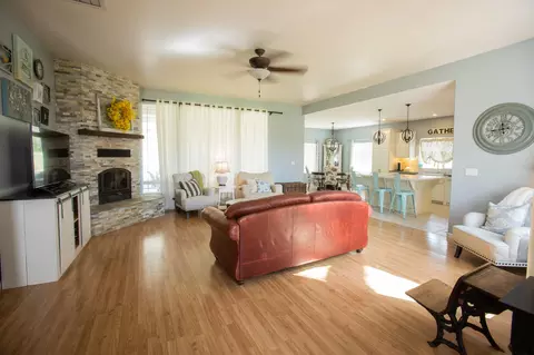 13447 Old Oregon Trl, Redding, CA 96003 photo 10