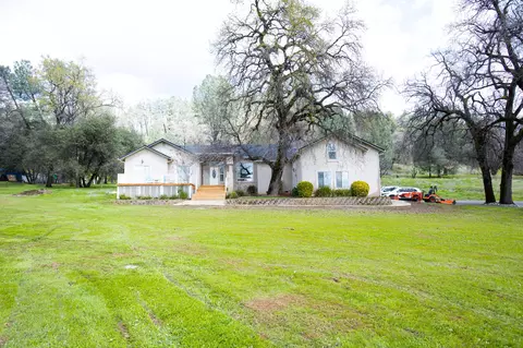 13447 Old Oregon Trl, Redding, CA 96003 photo 47