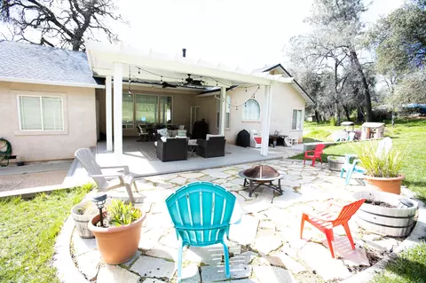 13447 Old Oregon Trl, Redding, CA 96003 photo 38