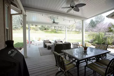 13447 Old Oregon Trl, Redding, CA 96003 photo 37