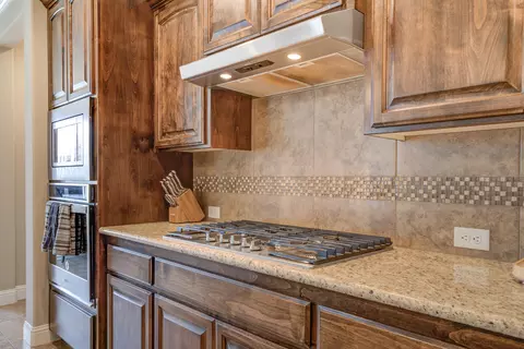 3233 Lemurian Rd, Redding, CA 96002 photo 10