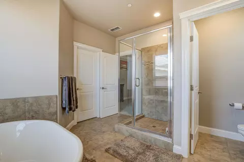3233 Lemurian Rd, Redding, CA 96002 photo 19