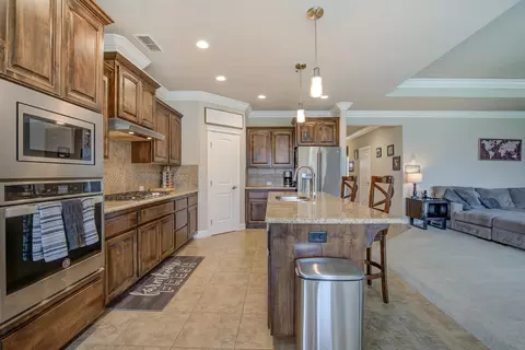3233 Lemurian Rd, Redding, CA 96002 photo 8