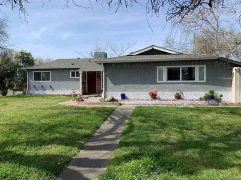 820 Cascade Ave, Red Bluff, CA 96080 photo 1