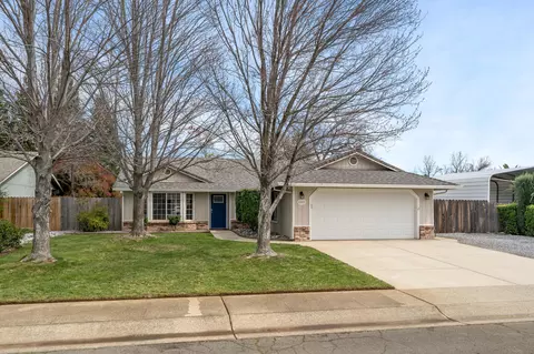 1469 Fayette Ln, Redding, CA 96003 photo 1
