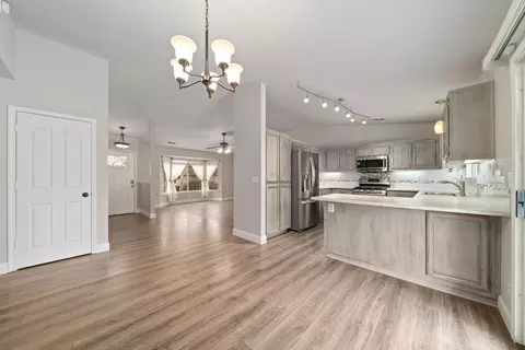 1469 Fayette Ln, Redding, CA 96003 photo 7