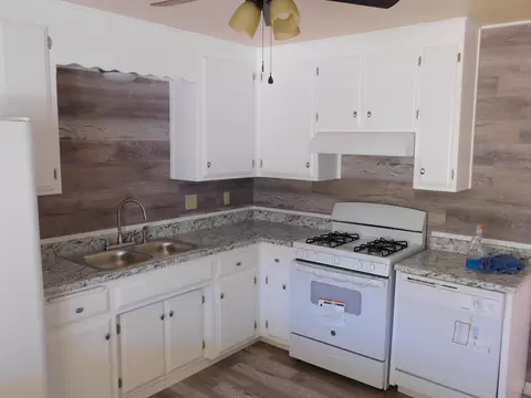 3959 Meteor St, Redding, CA 96002 photo 14