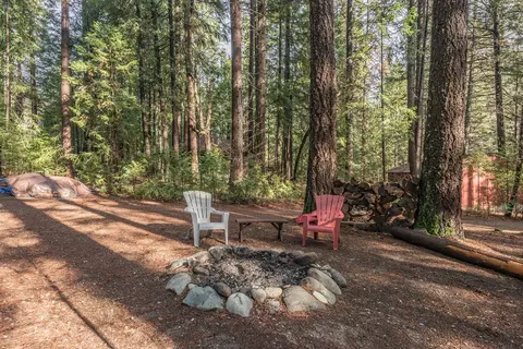 121 N Lakeview Dr, Trinity Center, CA 96091 photo 39