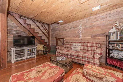 121 N Lakeview Dr, Trinity Center, CA 96091 photo 6
