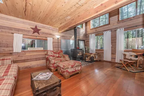 121 N Lakeview Dr, Trinity Center, CA 96091 photo 9