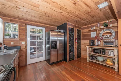 121 N Lakeview Dr, Trinity Center, CA 96091 photo 19